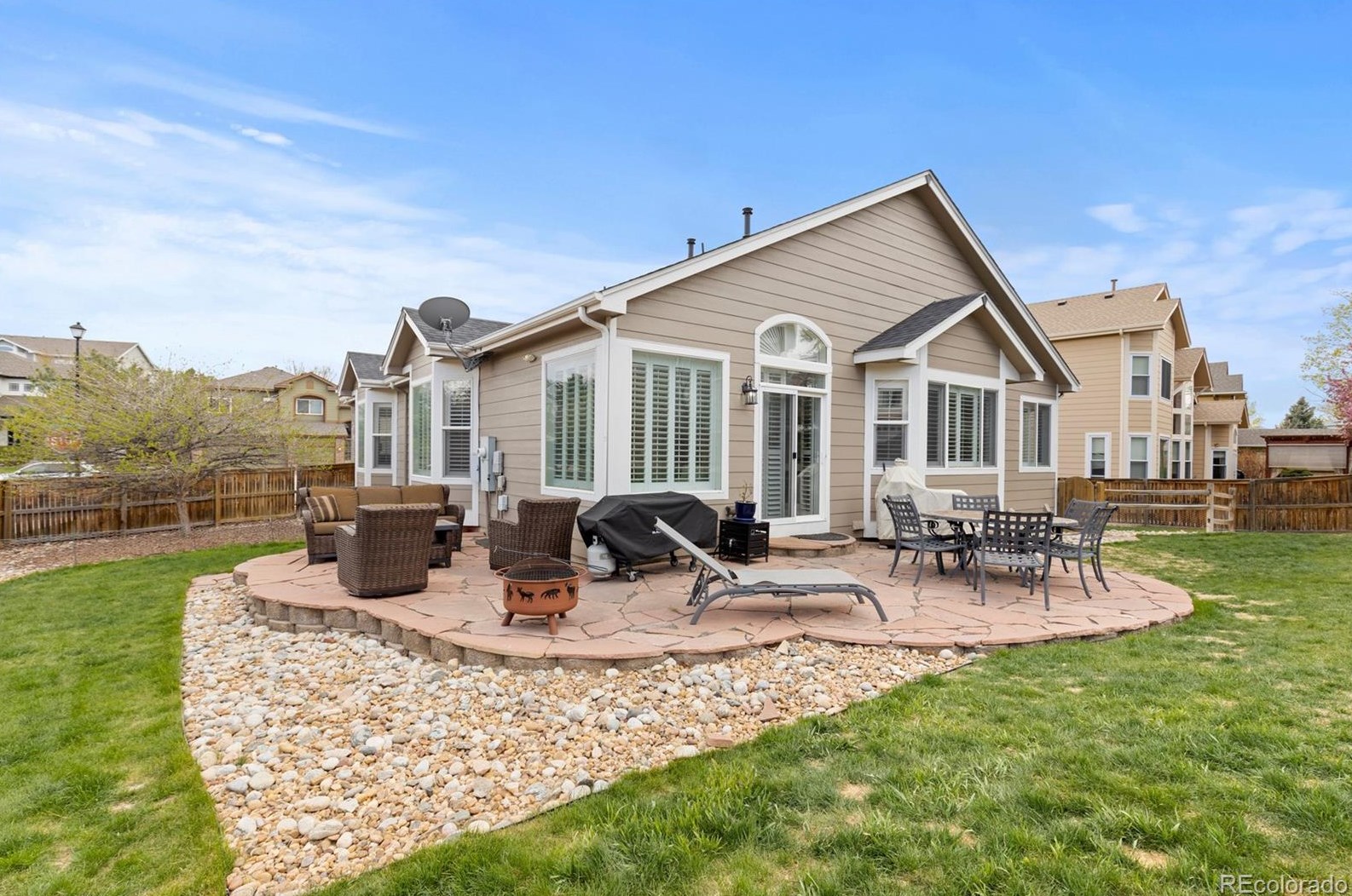 9275 Desert Willow Rd, Littleton CO  80129-5719 exterior