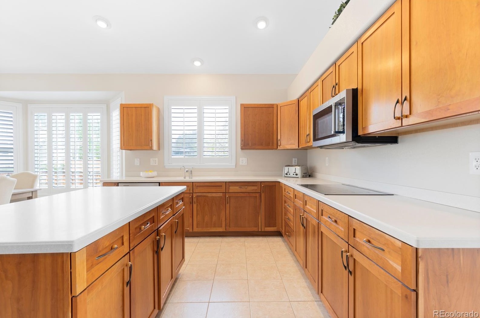 9275 Desert Willow Rd, Littleton CO  80129-5719 exterior