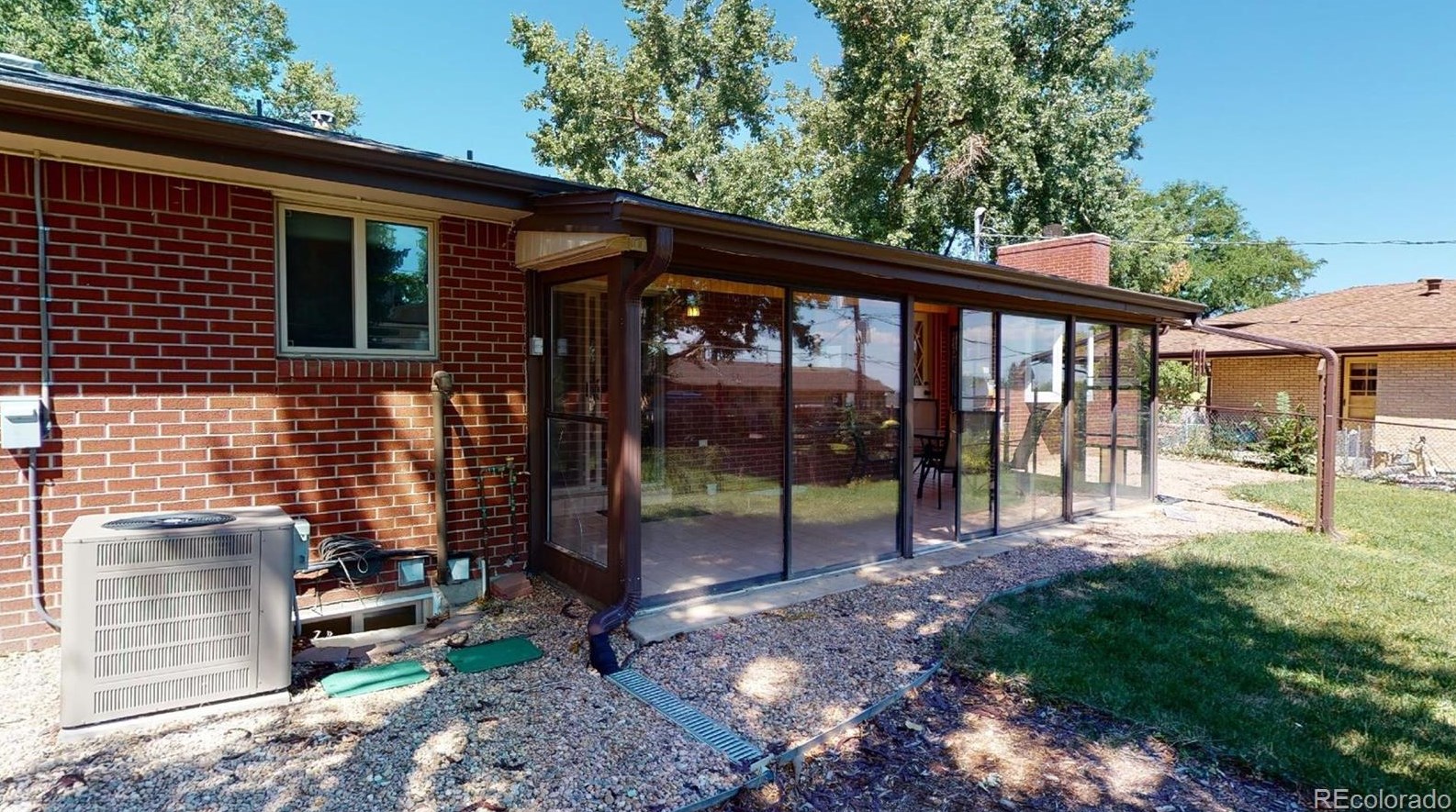 8322 70th Pl, Arvada CO  80004-1827 exterior