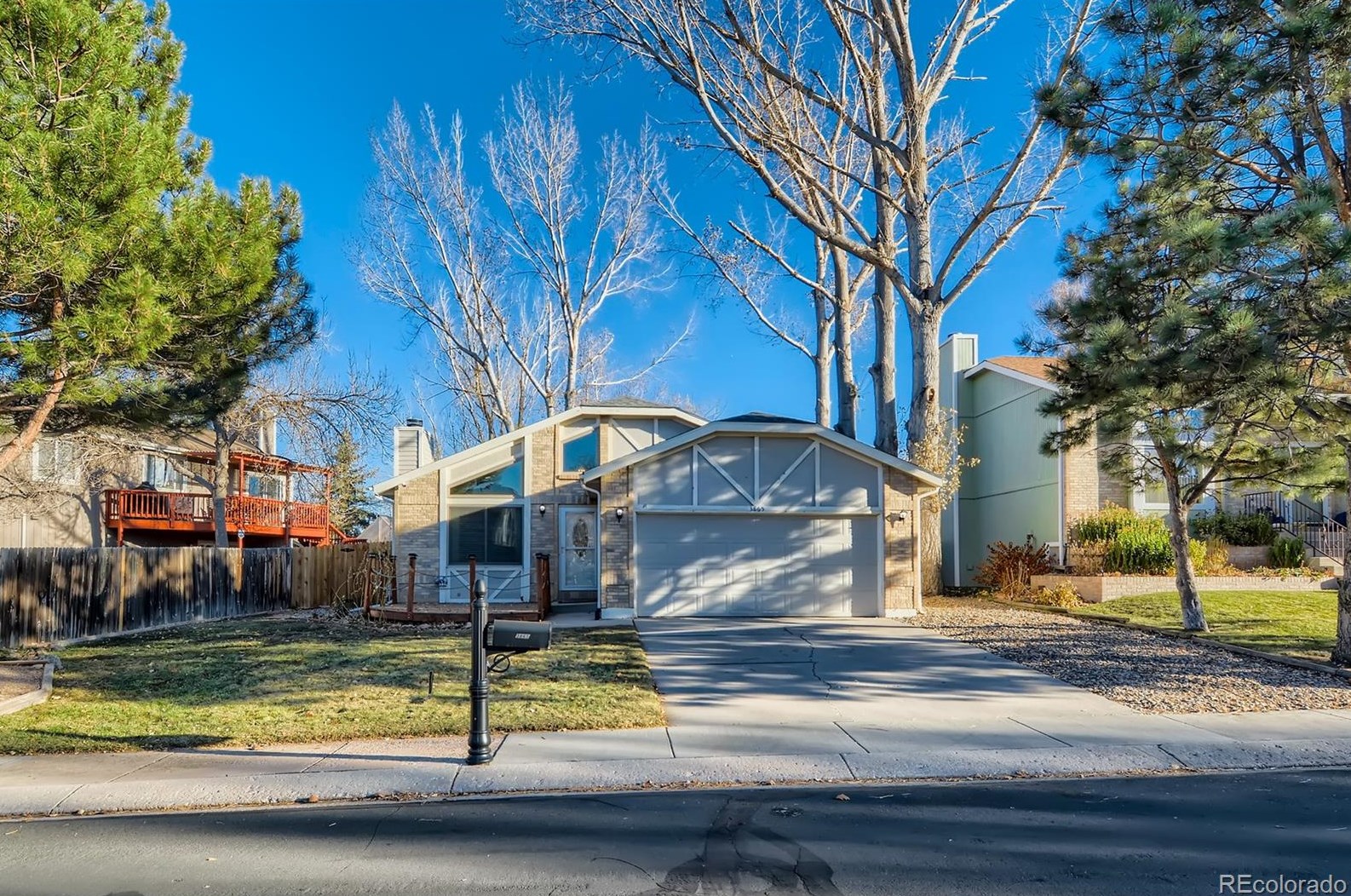 3865 Moose Run Dr, Colorado Springs, CO 80918-5629