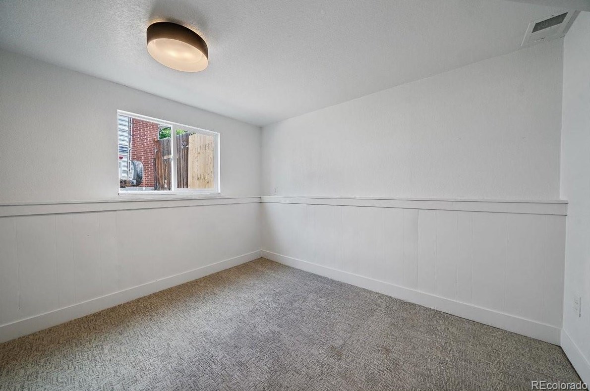 6060 Ames St, Arvada CO  80003-5214 exterior