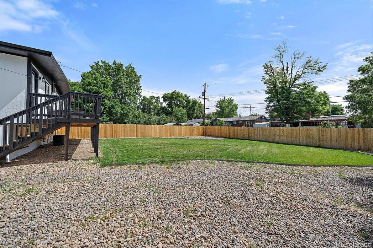 6060 Ames St, Arvada CO  80003-5214 exterior