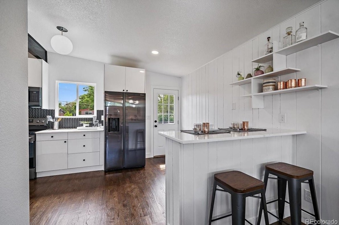 6060 Ames St, Arvada CO  80003-5214 exterior