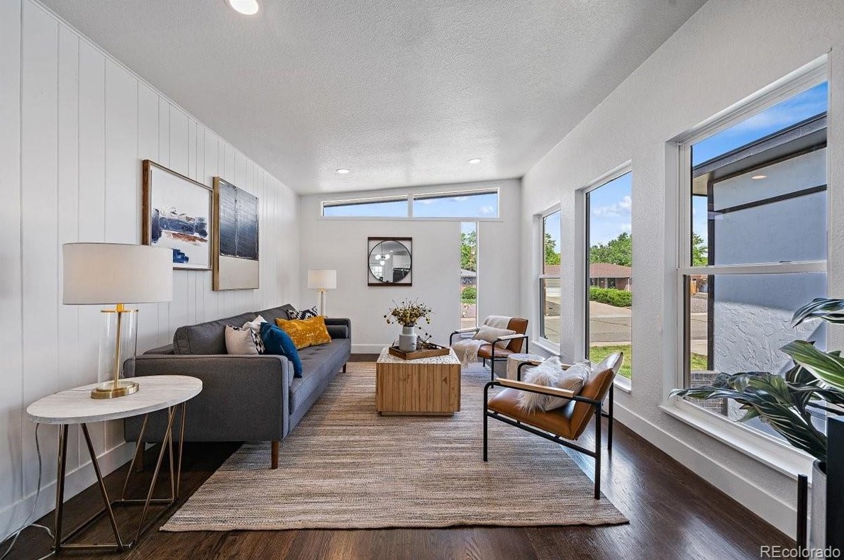 6060 Ames St, Arvada CO  80003-5214 exterior