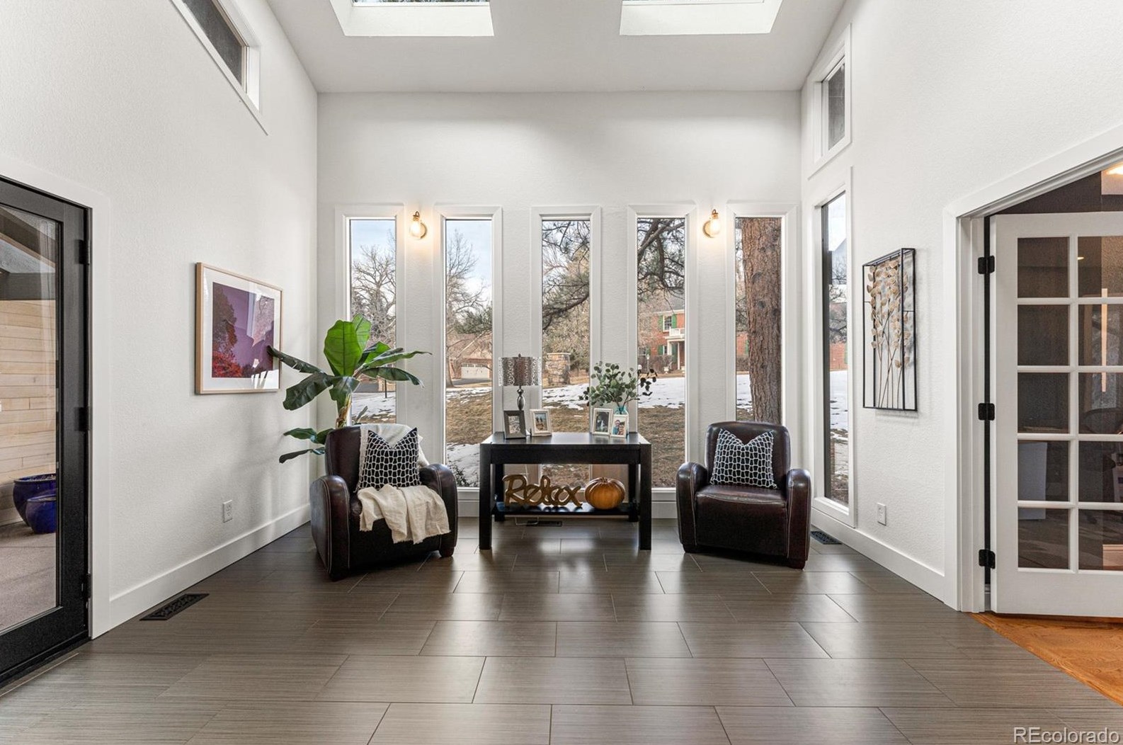 1498 Green Oaks Dr, Littleton CO 80121-1327 exterior