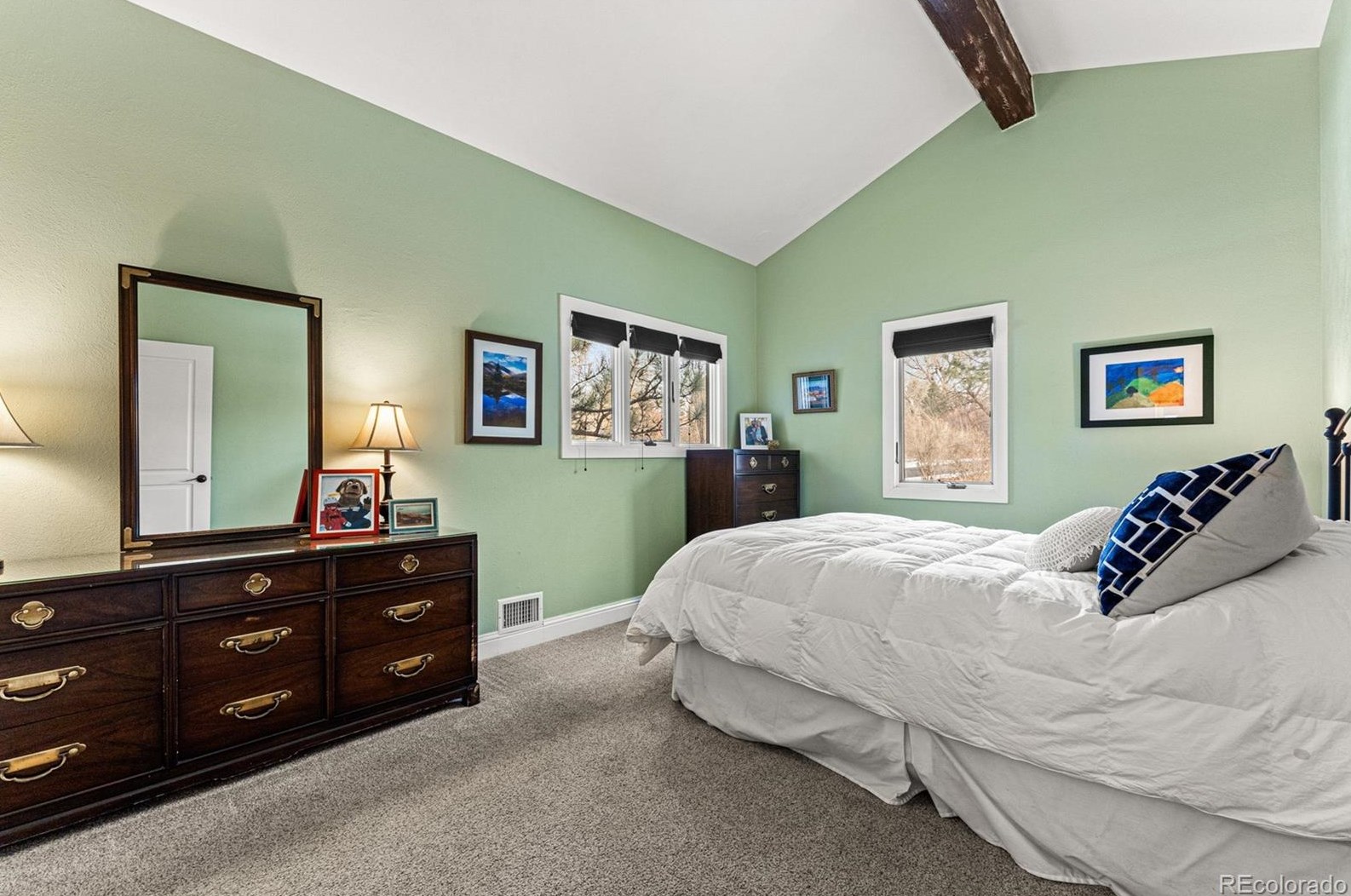 1498 Green Oaks Dr, Littleton CO 80121-1327 exterior