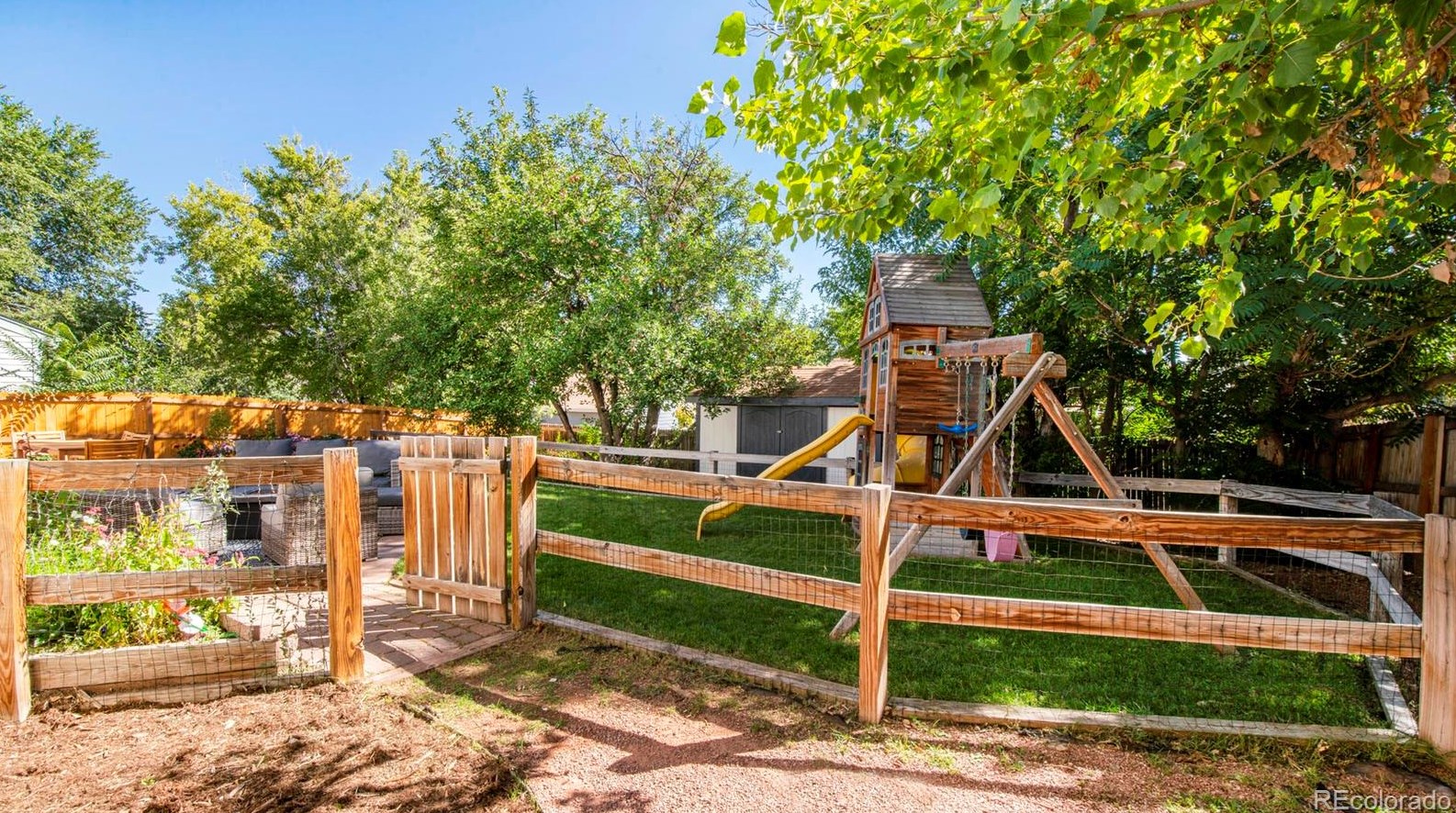 7586 Eaton St, Arvada CO  80003-2530 exterior
