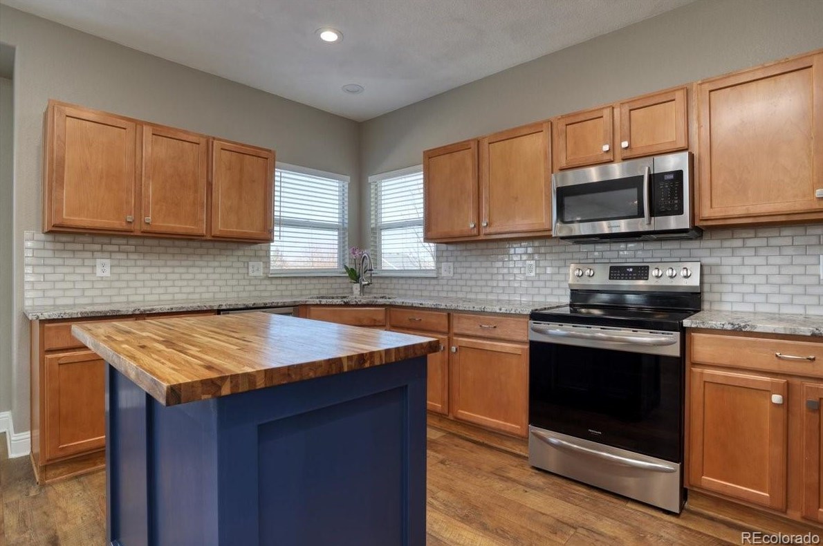 5365 Lost Mdw Trl, Castle Rock CO 80104-5233 exterior