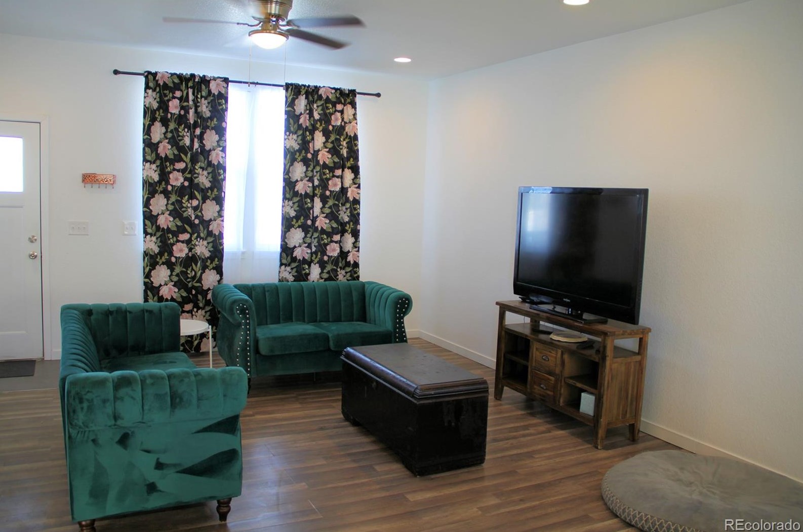 519 2nd Ave, Deer Trail CO  80105-8012 exterior