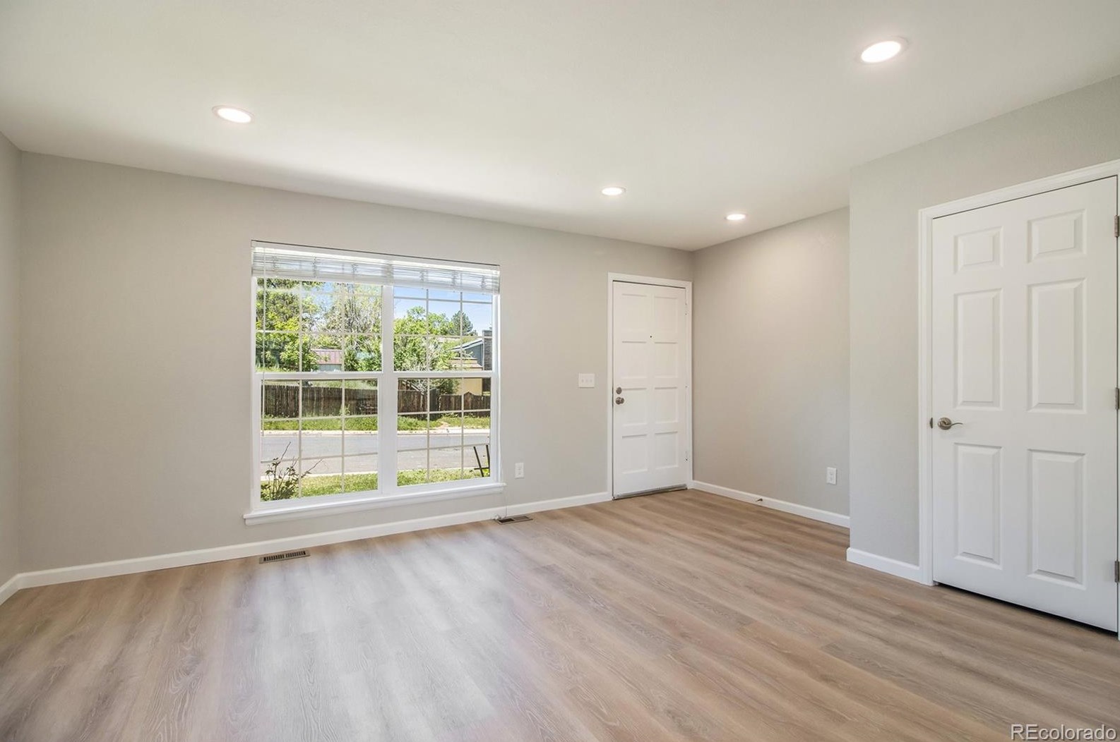 2480 Naples Way, Aurora, CO 80013-1465