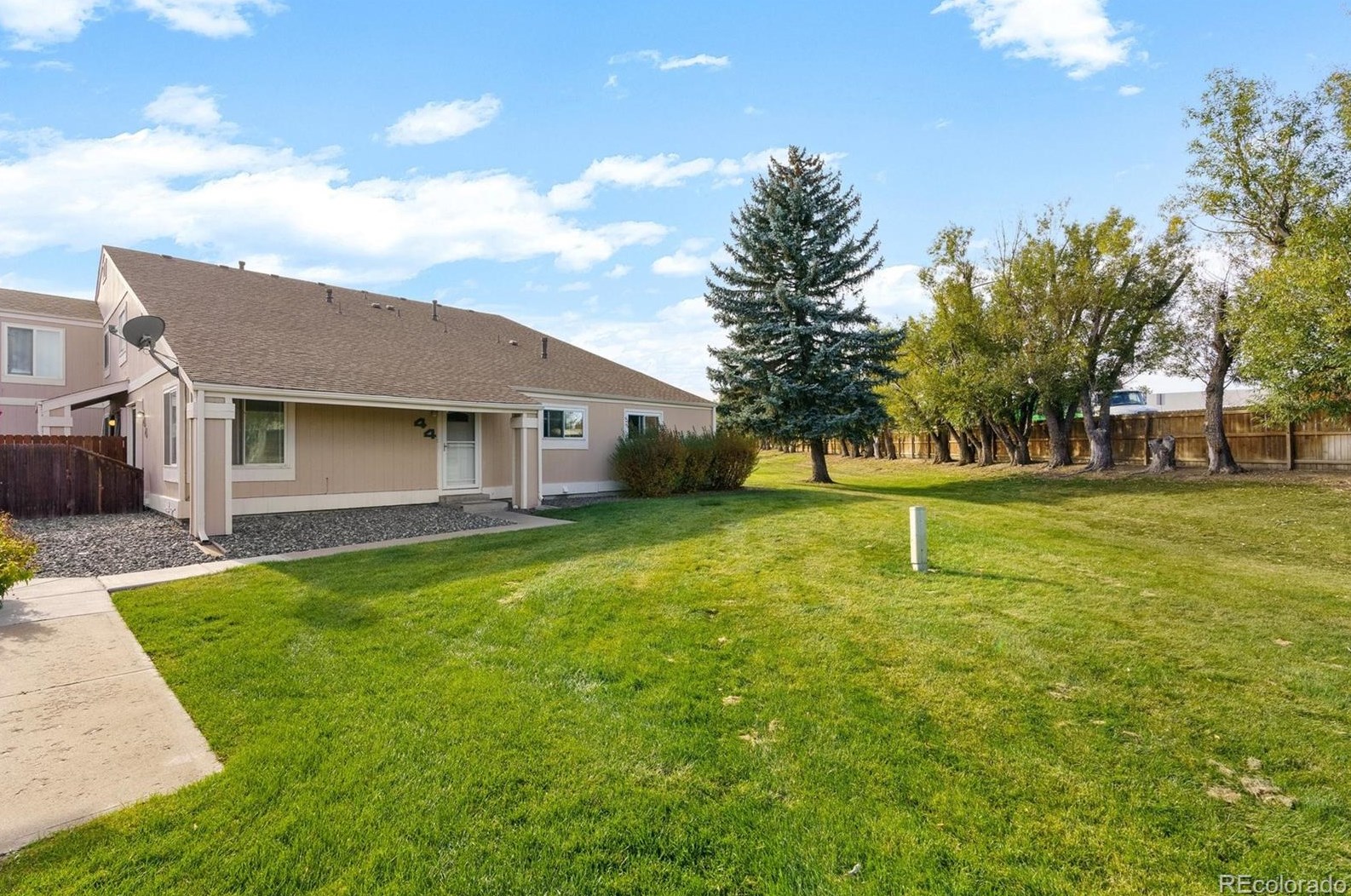 8778 Chase Dr, Arvada, CO 80003-1058