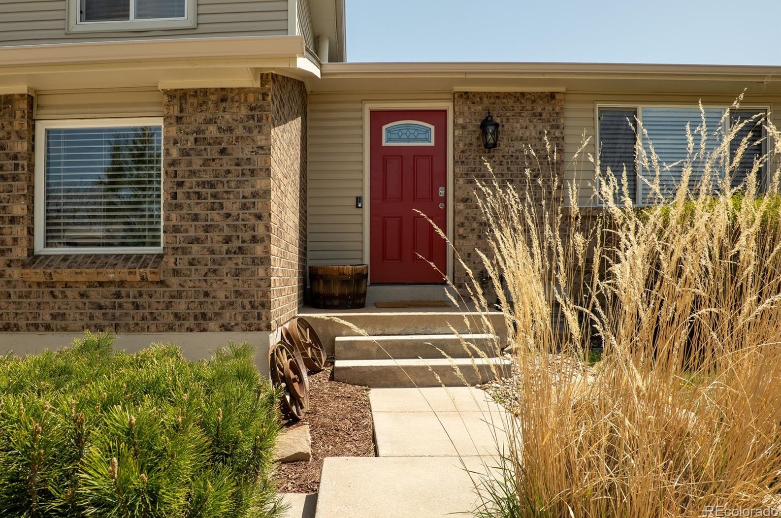 7390 Devinney Ct, Arvada, CO 80005-2867