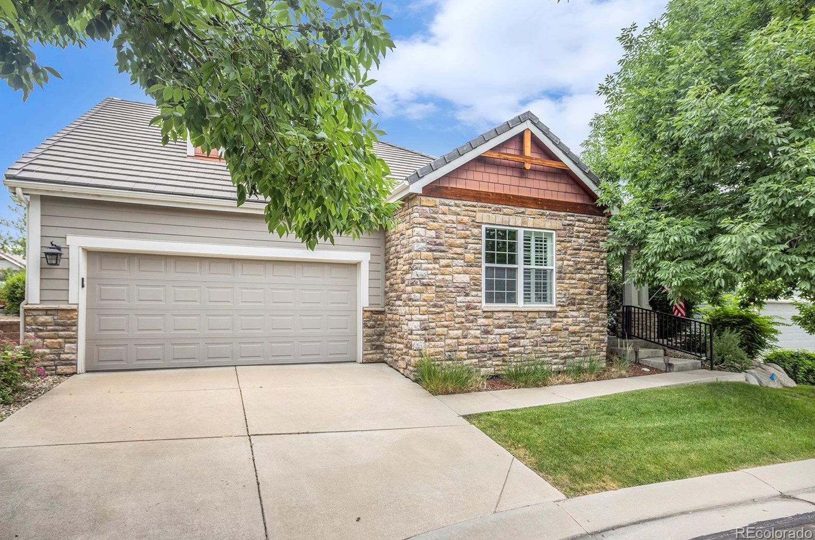 720 Windflower Dr, Longmont, CO 80504-2770