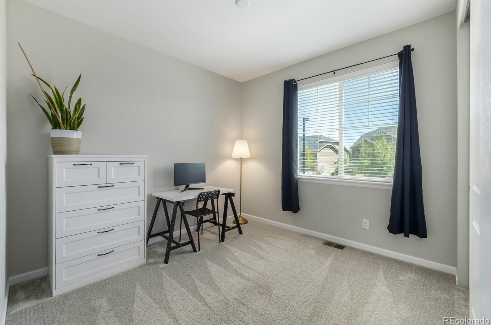 2547 Hillcroft Ln, Castle Rock CO  80104 exterior