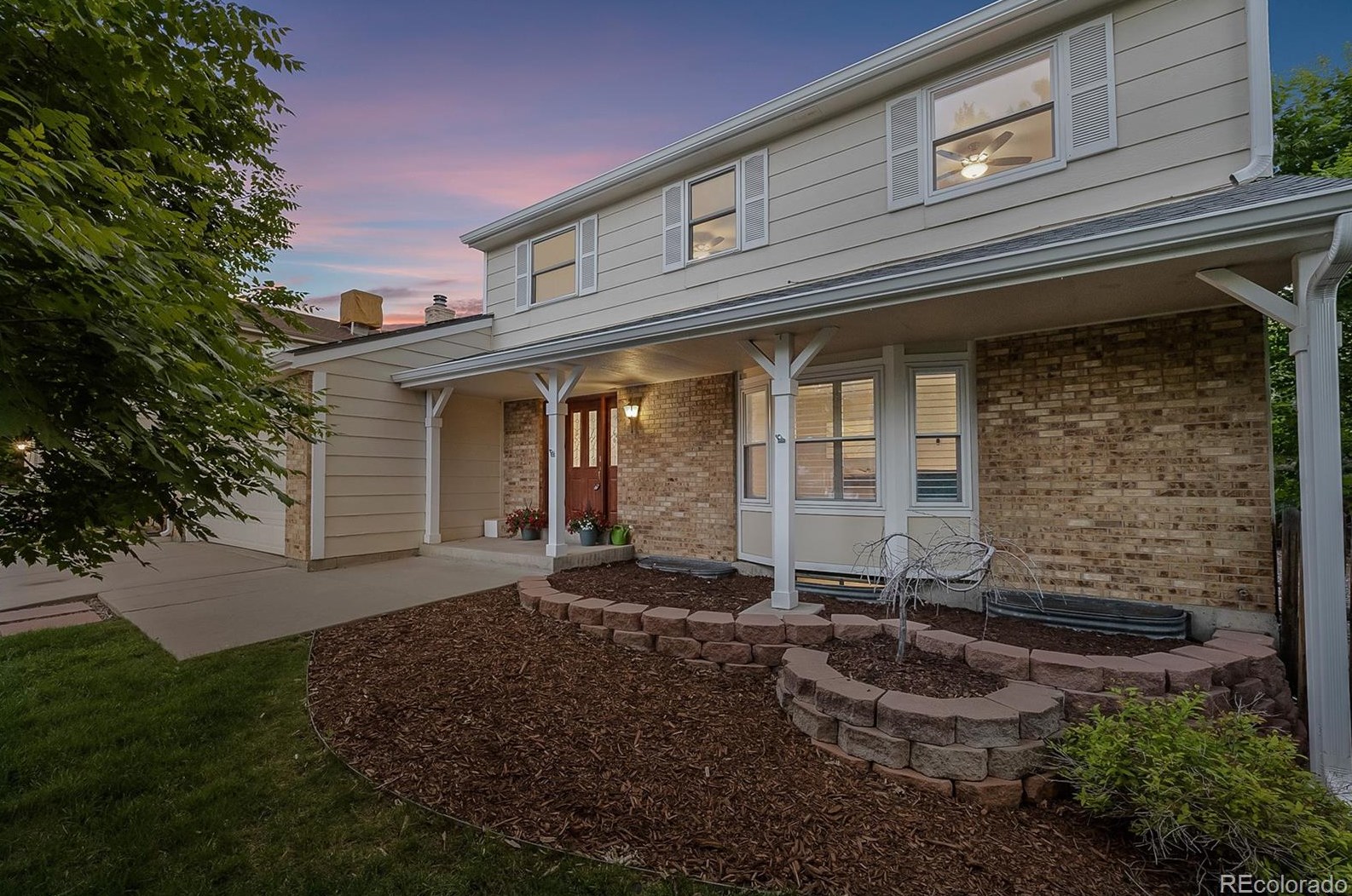 8137 Downing St, Littleton CO  80122-8306 exterior