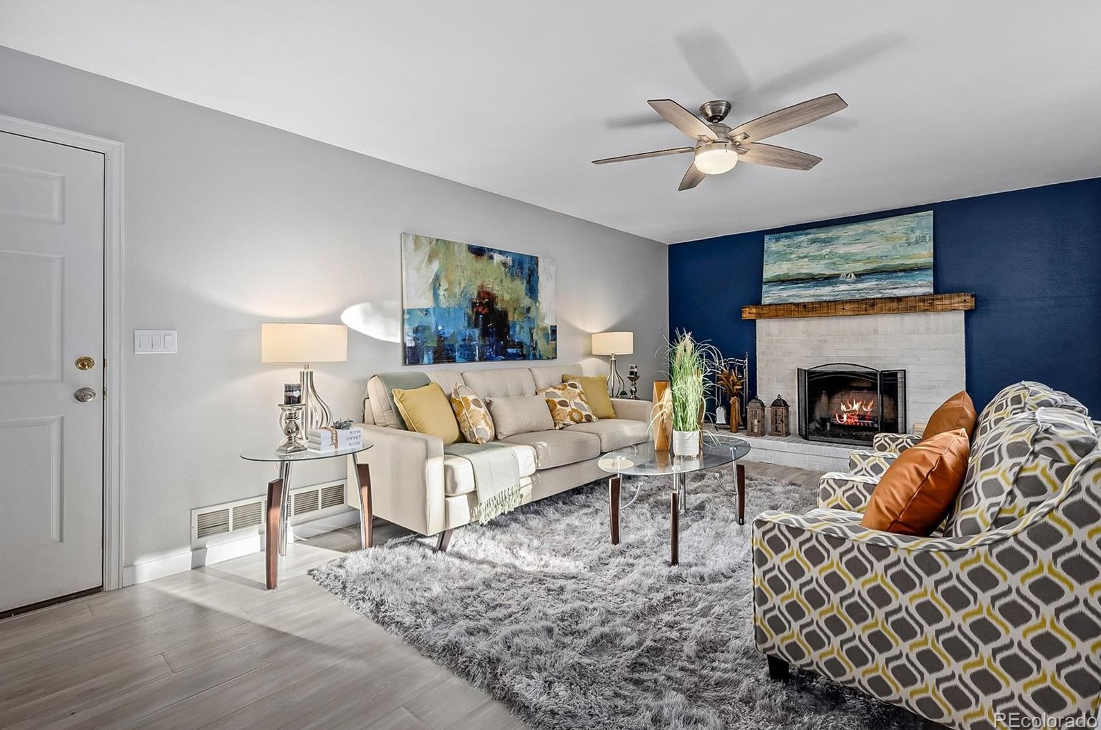 8137 Downing St, Littleton CO  80122-8306 exterior