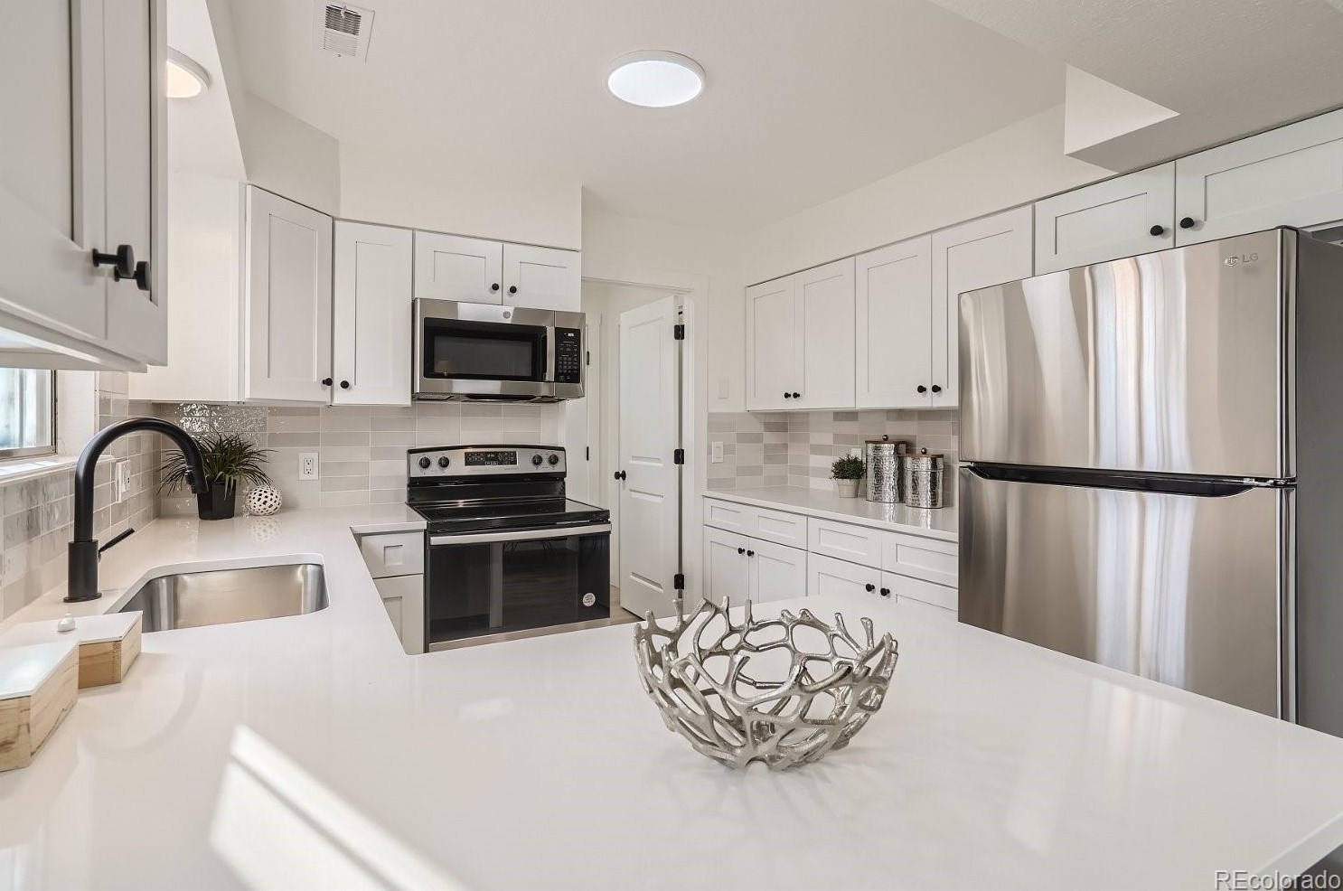 5250 Cody St, Arvada CO  80002-3428 exterior