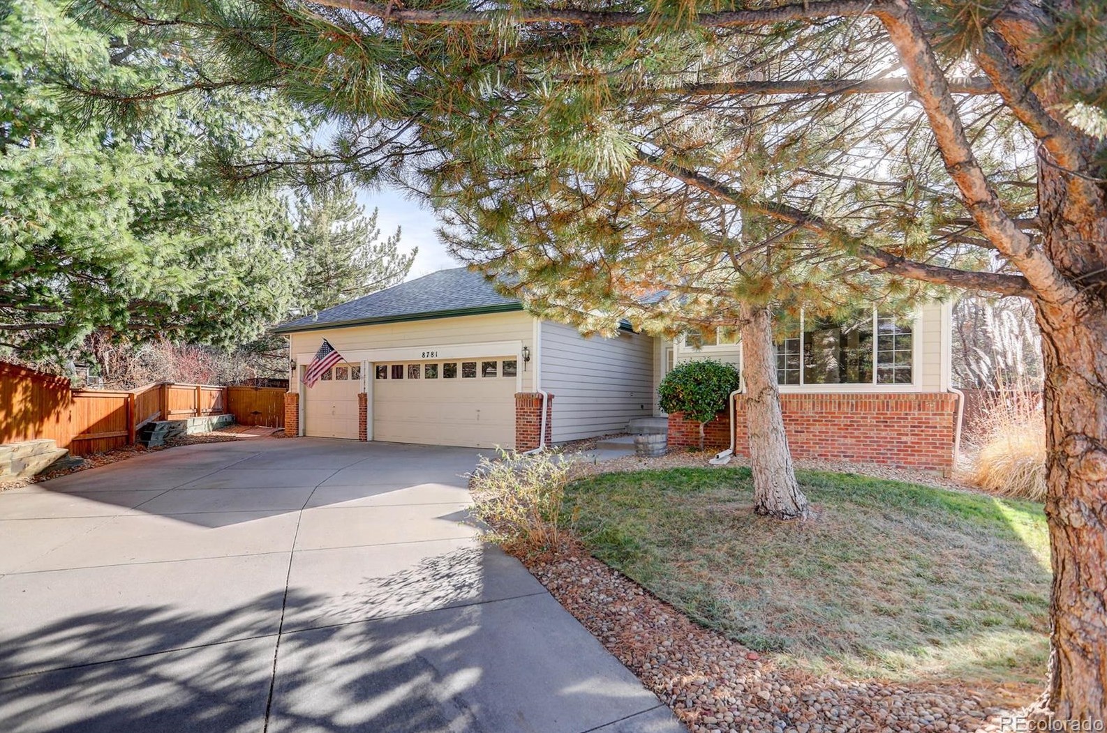 8781 Mallard Pl, Littleton, CO 80126-2963