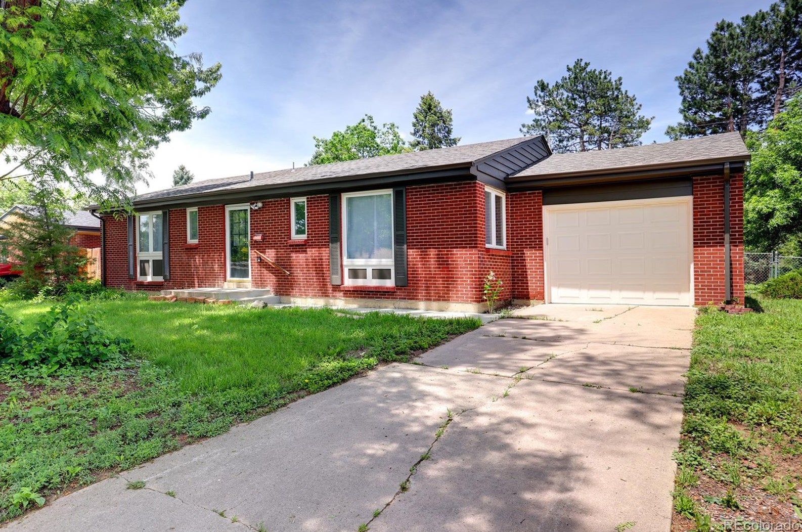 471 Caley Ave, Littleton, CO 80120-3400