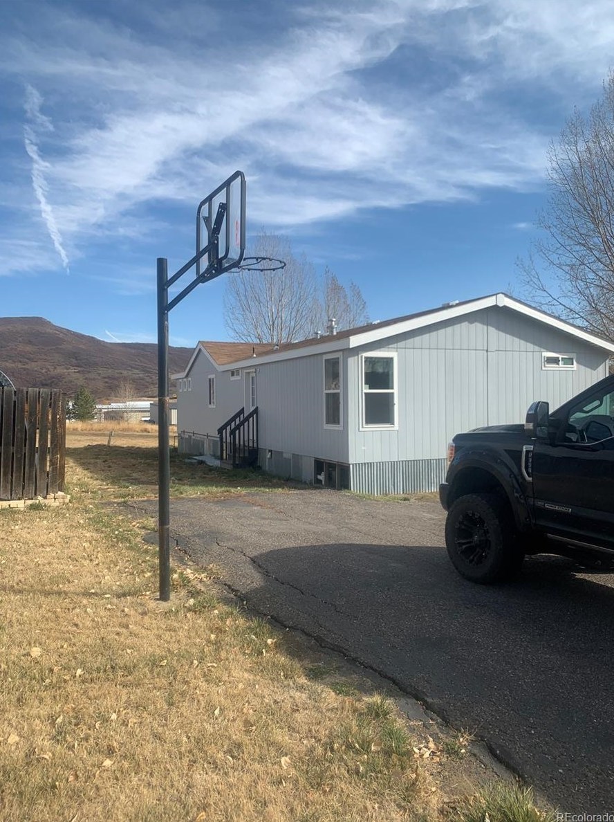 2900 W Acres Dr, Steamboat Springs, CO 80487