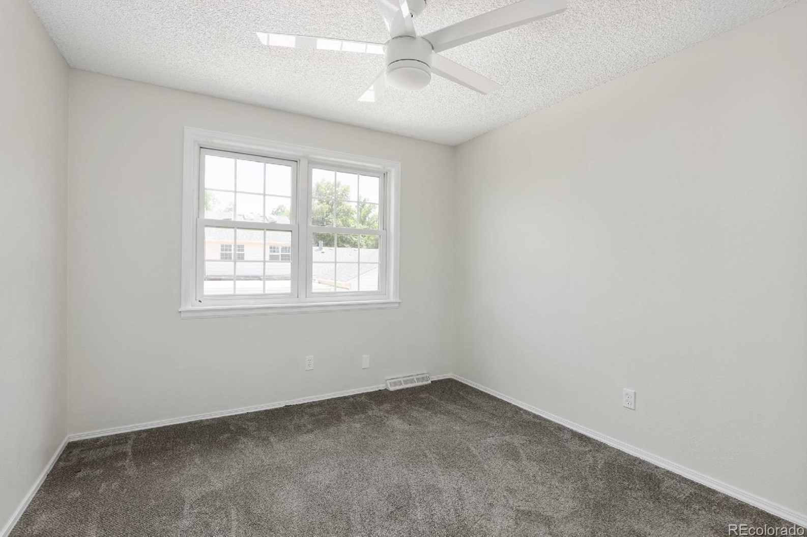 7544 Cove Cir, Littleton CO 80122-3360 exterior