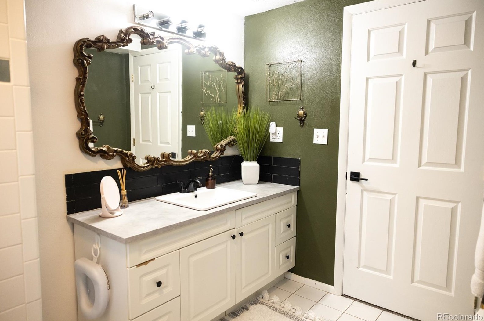 9883 77th Ave, Arvada CO  80005-4014 exterior