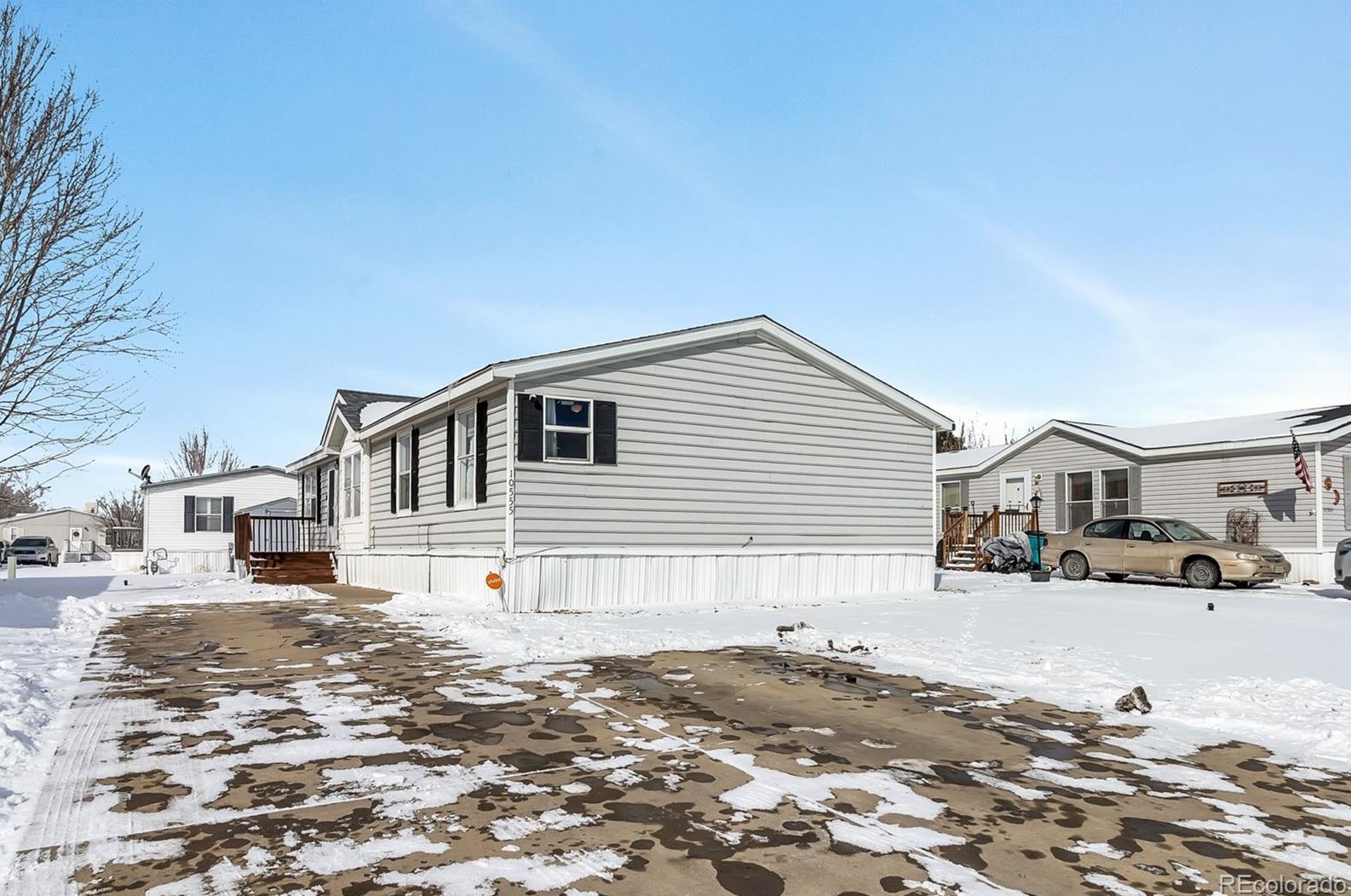 10555 Barron Cir, Longmont, CO 80504-5587