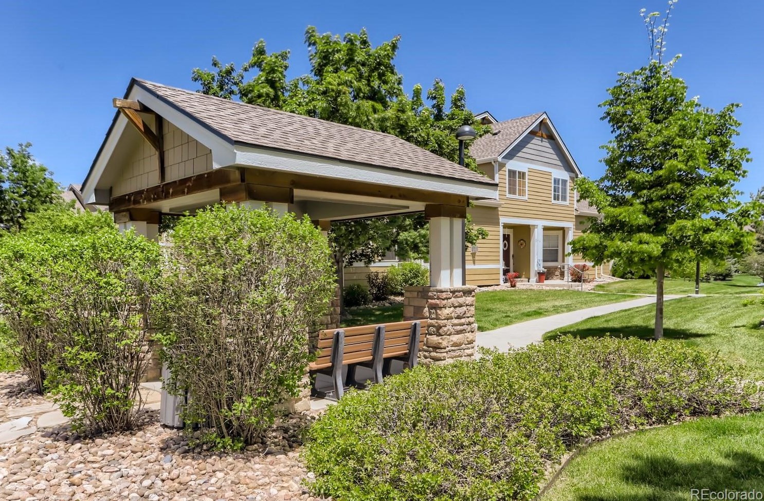 805 Summer Hawk Dr, Longmont CO  80504-8808 exterior