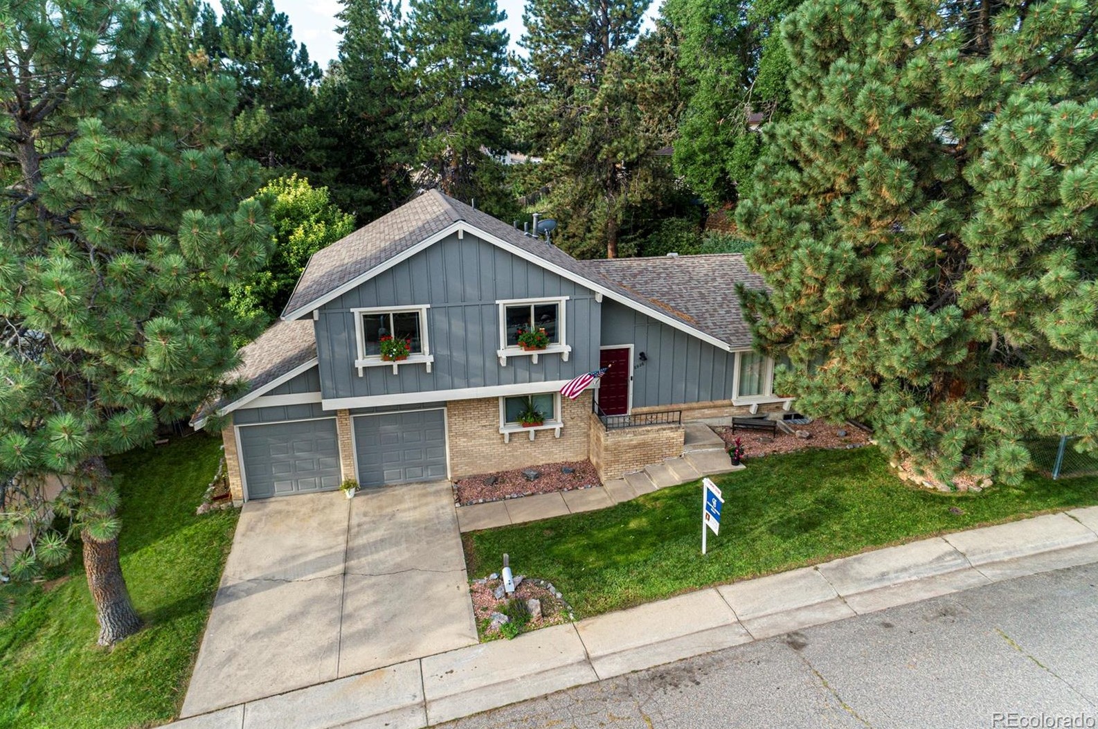 8926 78th Ave, Arvada, CO 80005