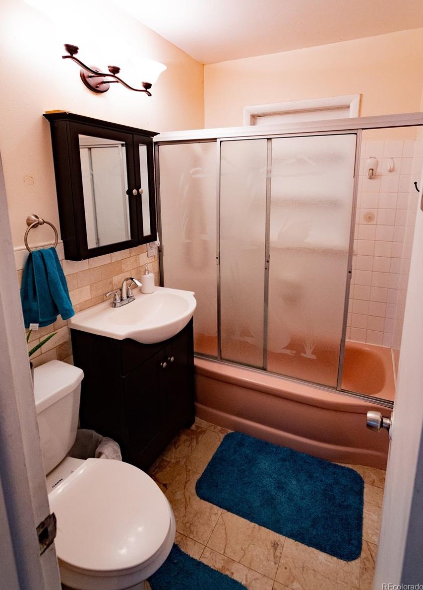 5241 Sherman St, Littleton CO 80121-1034 exterior