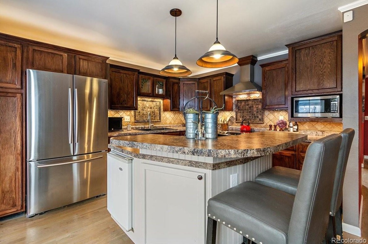 6534 Garland Way, Littleton CO 80123-3122 exterior