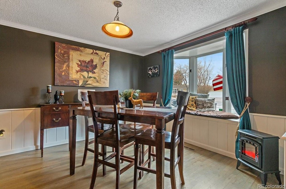 6534 Garland Way, Littleton CO 80123-3122 exterior