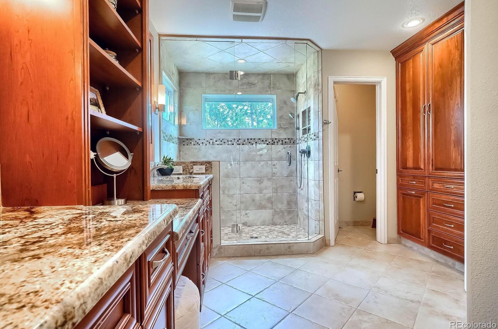 6502 Owens Ct, Littleton CO 80127-2417 exterior