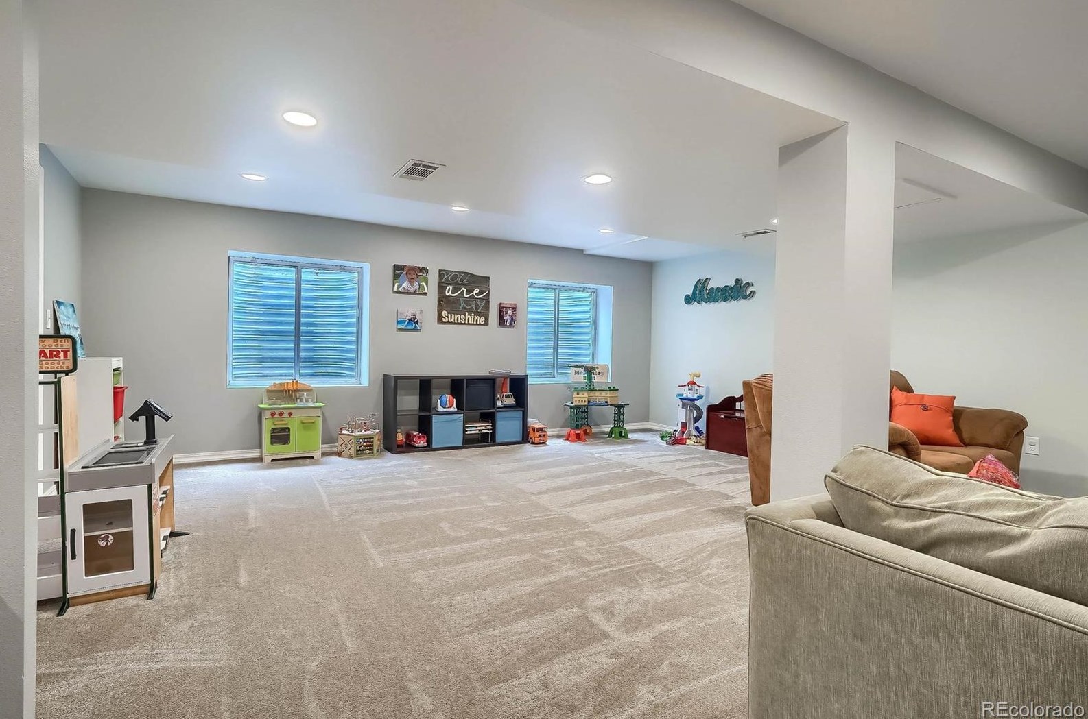 6502 Owens Ct, Littleton CO 80127-2417 exterior