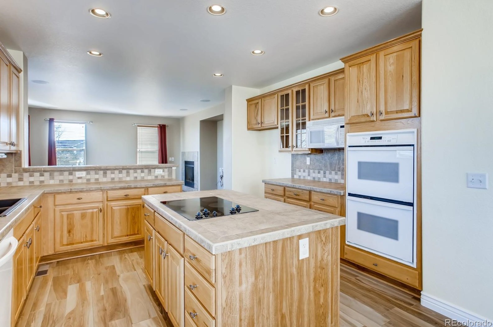 3077 Fox Sedge Ln, Littleton CO 80126-7591 exterior