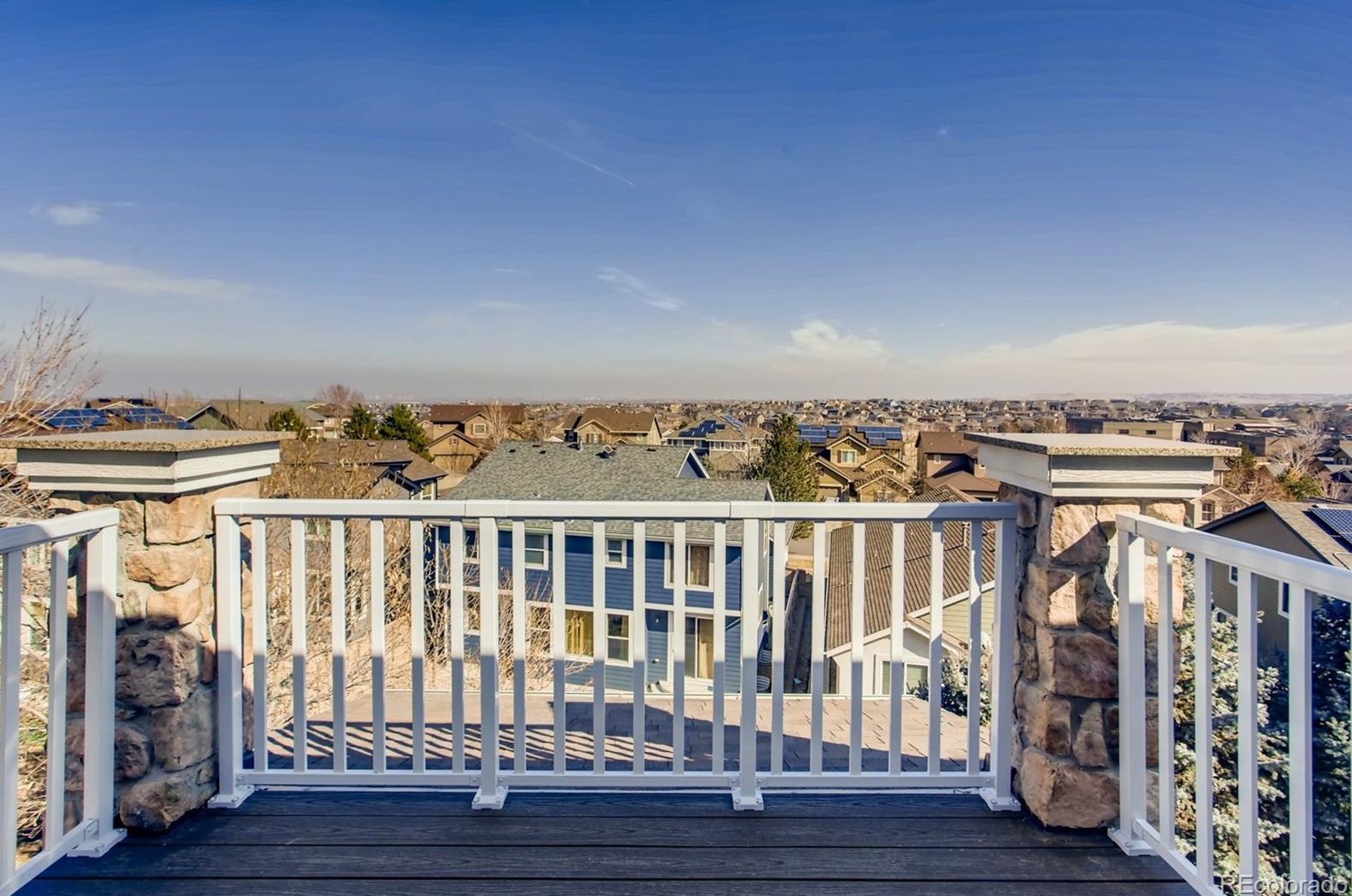 3077 Fox Sedge Ln, Littleton CO 80126-7591 exterior