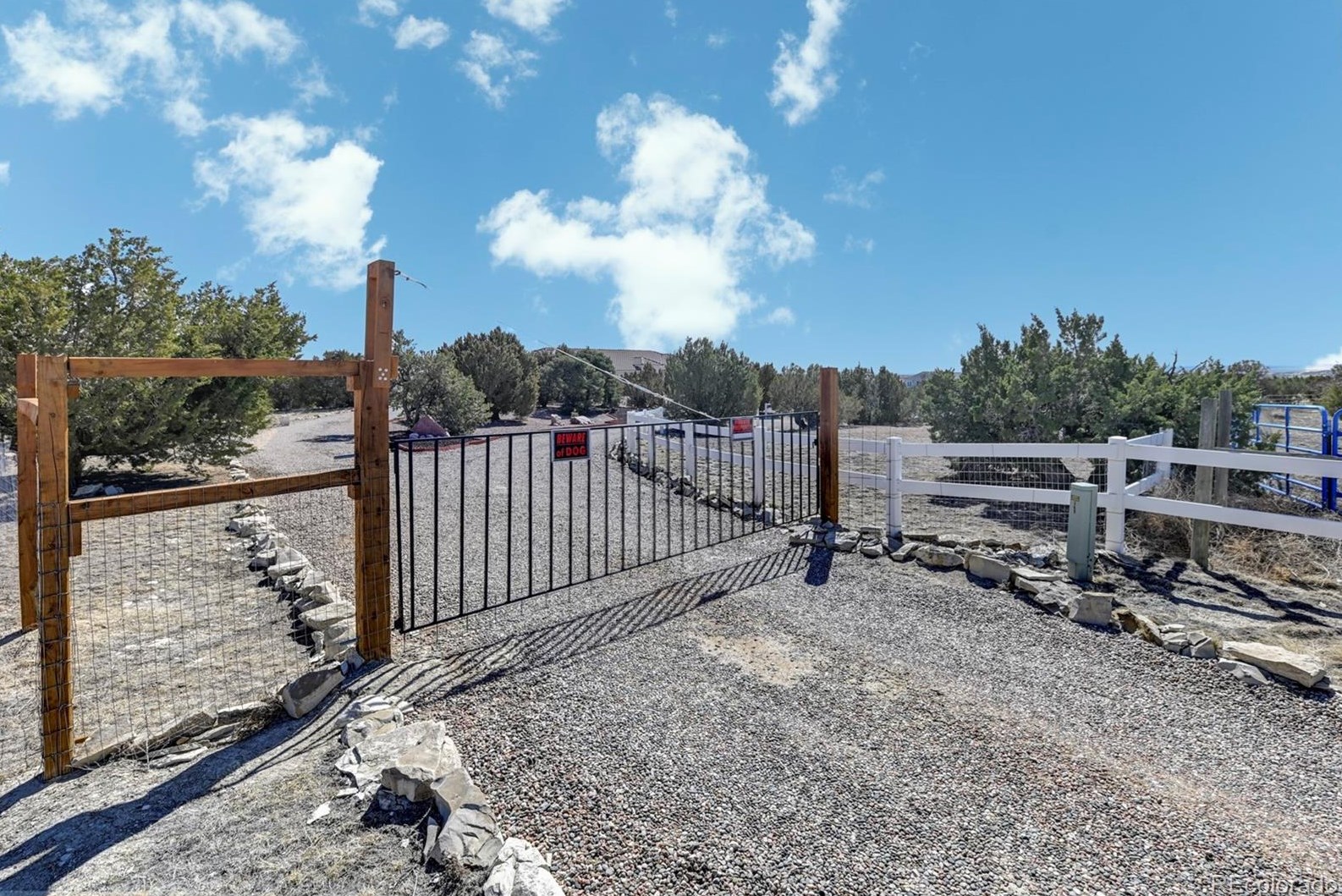 181 Top Notch Trail, Penrose, CO 81240