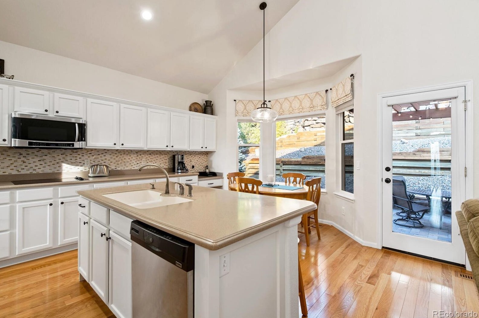 7404 Houstoun Waring Cir, Littleton CO 80120-3912 exterior