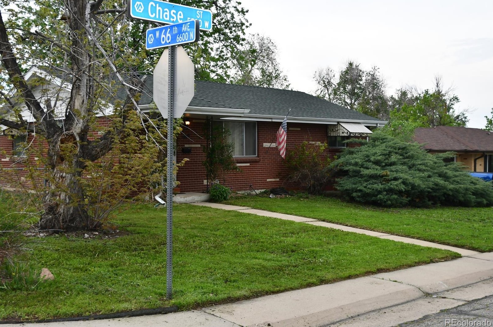 6609 Chase St, Arvada, CO 80003-4335