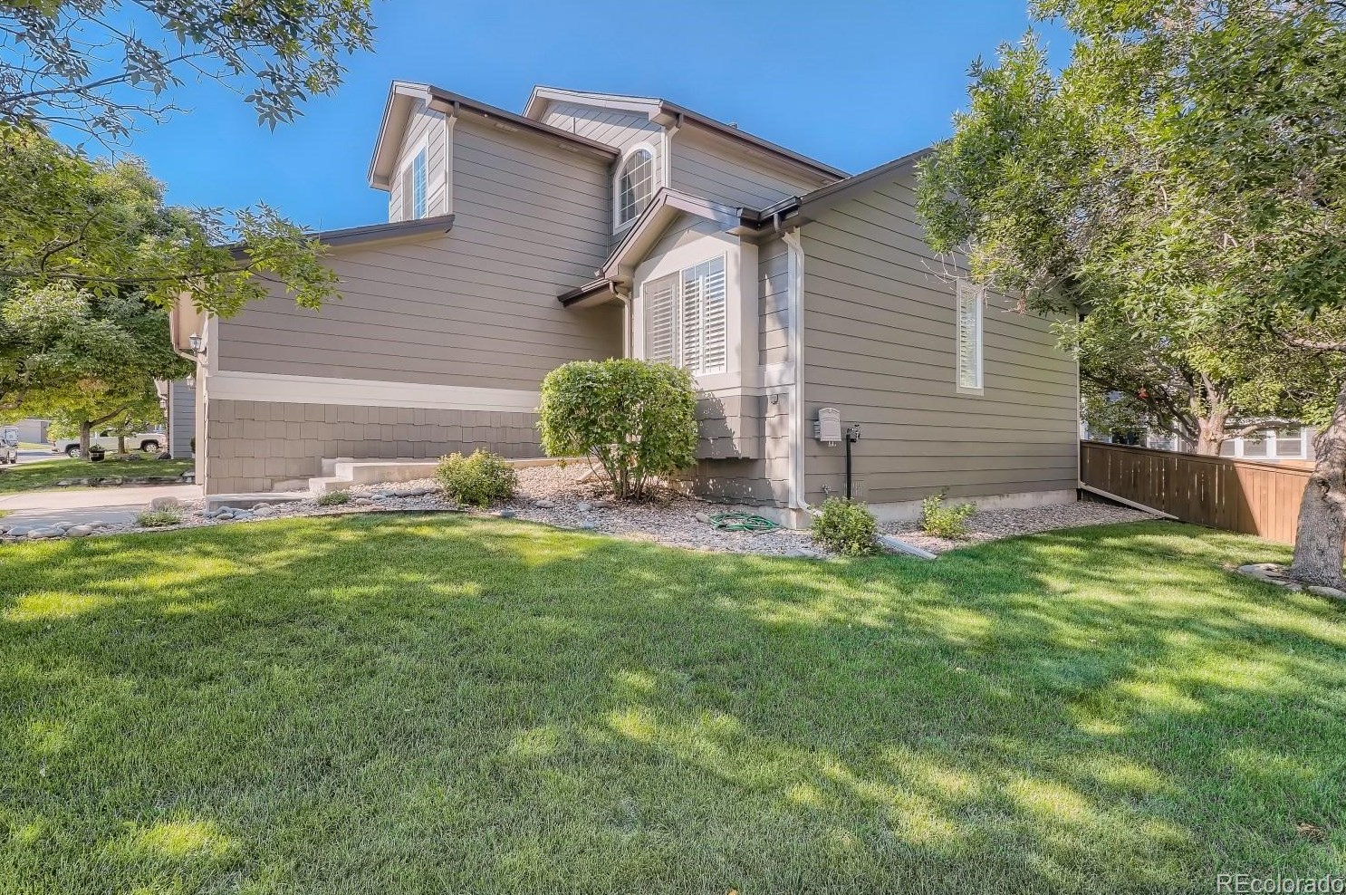 10219 Royal Eagle St, Littleton, CO 80129-5649