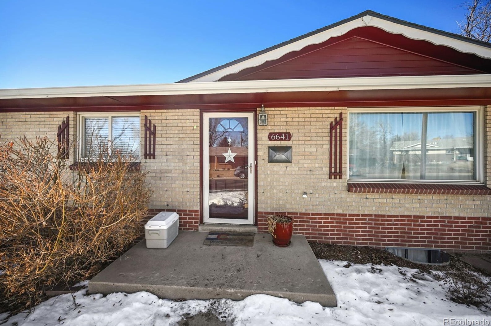 6641 Upham Dr, Arvada, CO 80003-3943