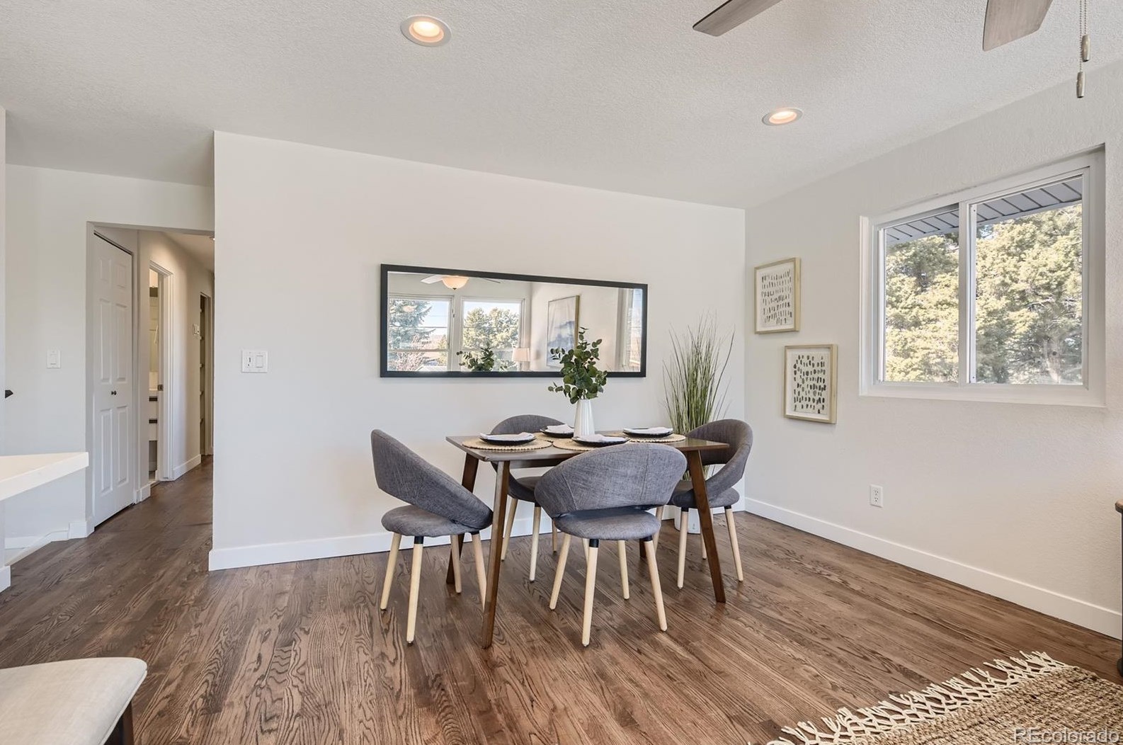 5902 Chestnut Ave, Littleton CO  80128-6045 exterior