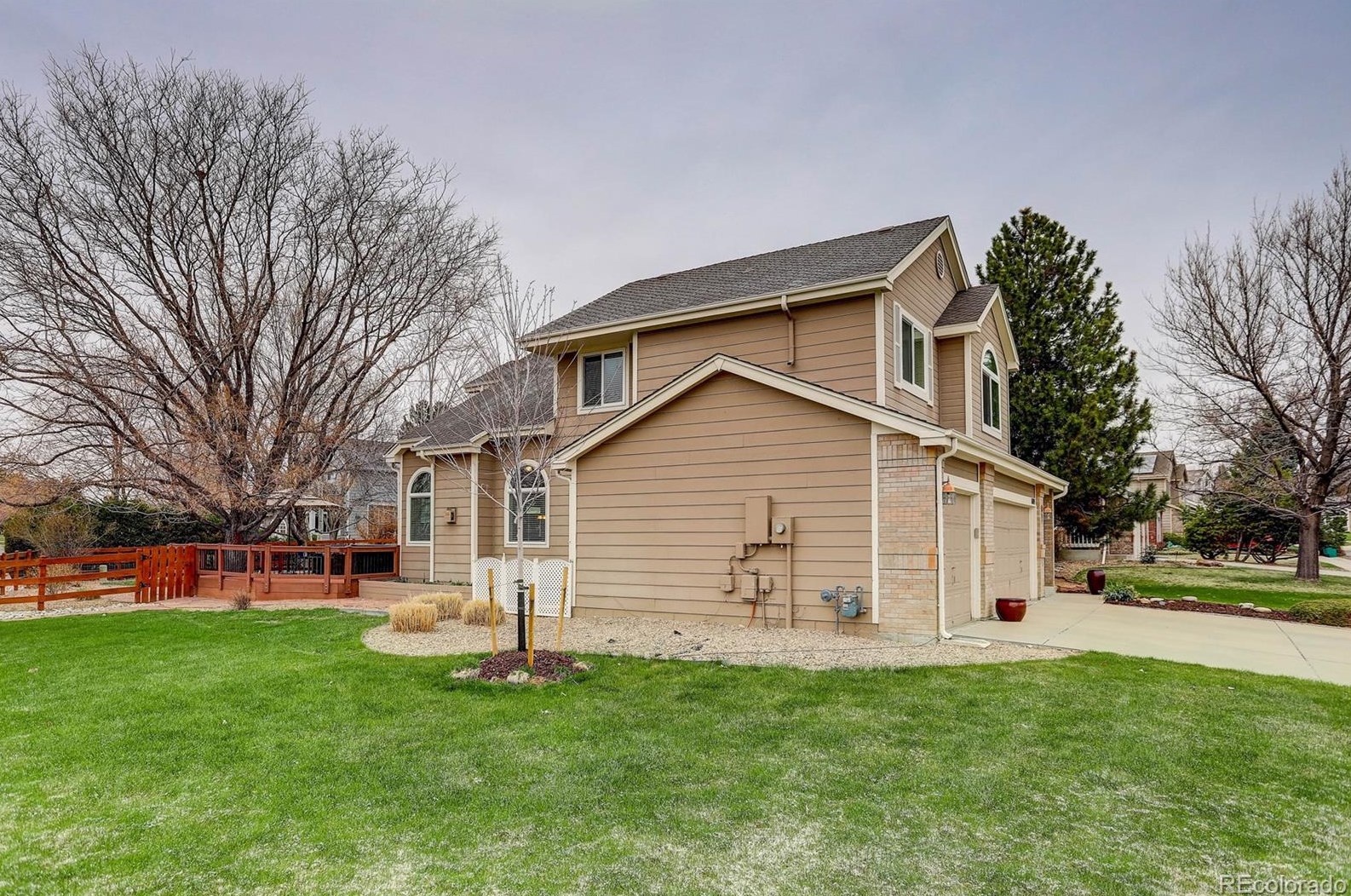 8405 Parfet Ct, Arvada, CO 80005-5235