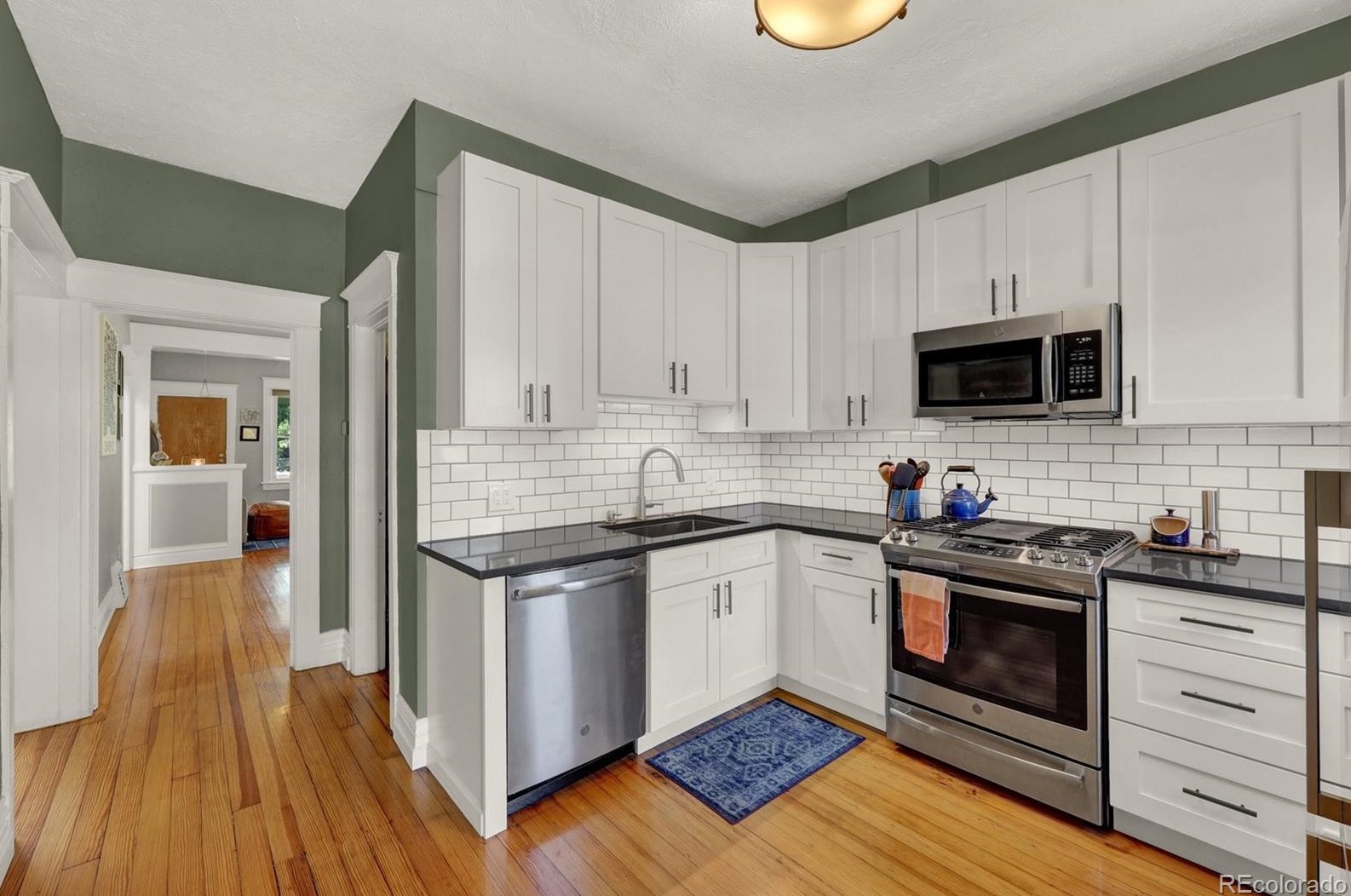 2537 Race St, Denver CO 80206-4652 exterior