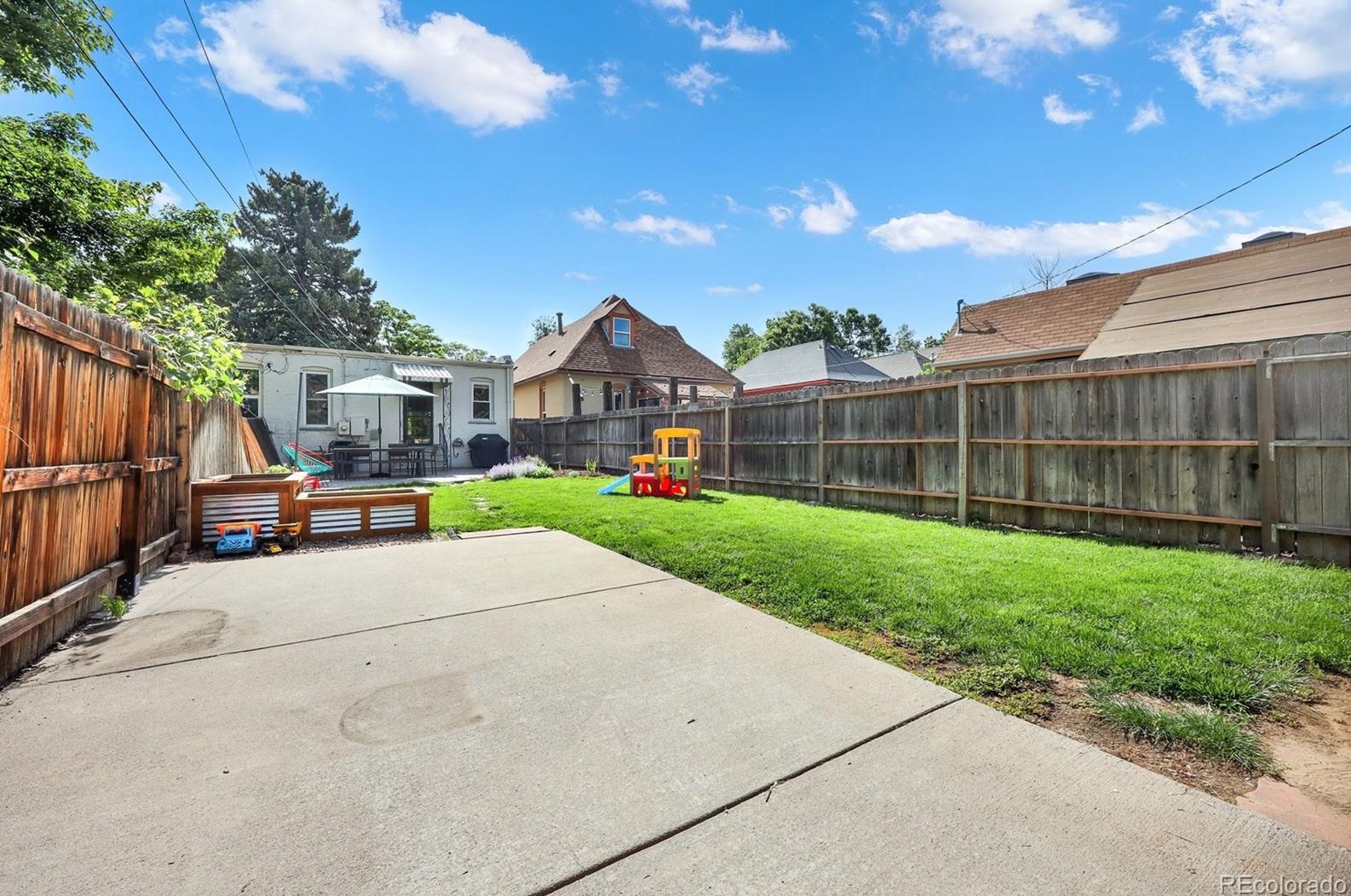 2537 Race St, Denver CO 80206-4652 exterior