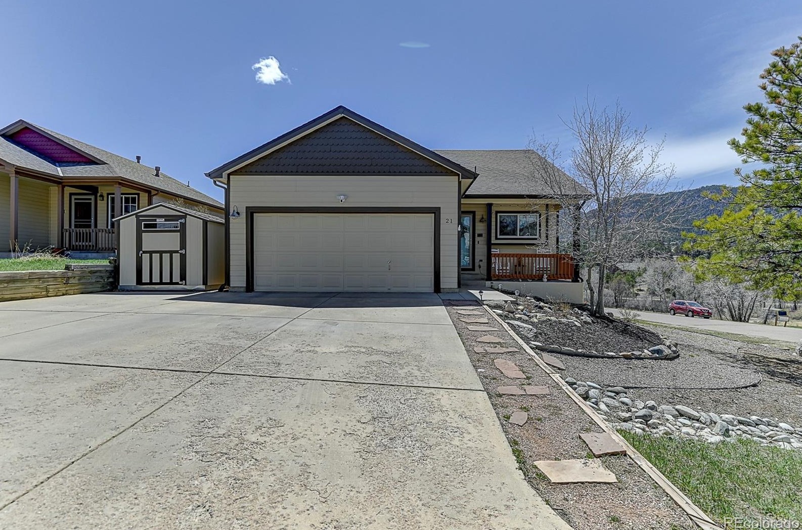 21 Sailing Way, Palmer Lake, CO 80133-9103