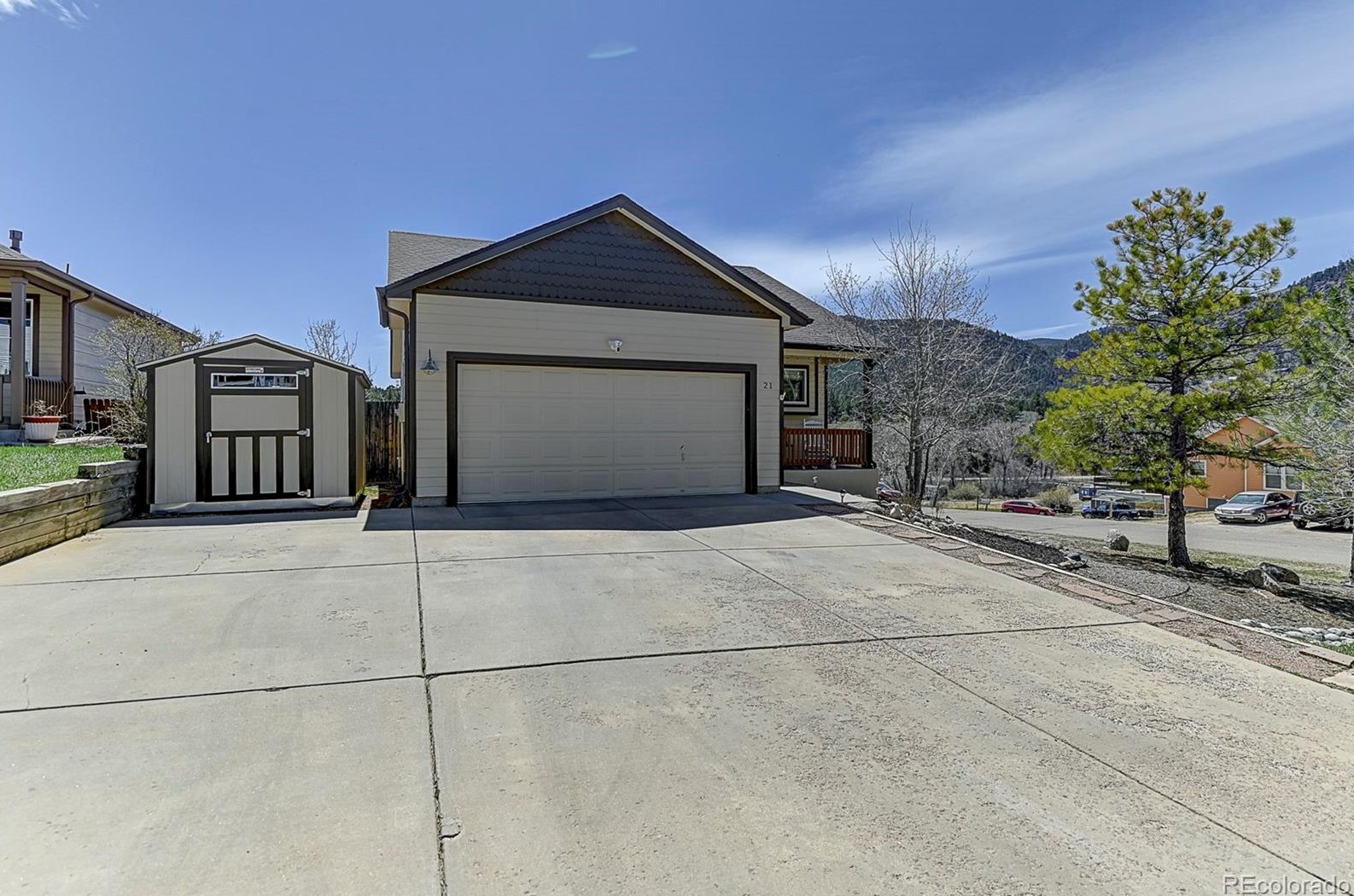 21 Sailing Way, Palmer Lake CO 80133-9103 exterior