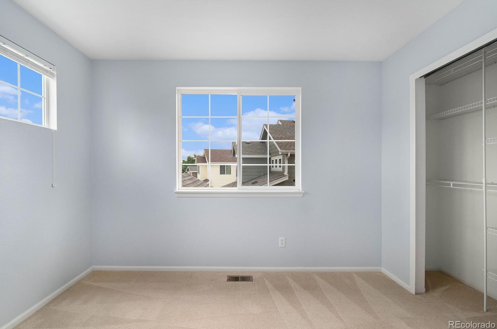 10264 Royal Eagle St, Littleton CO  80129-6969 exterior