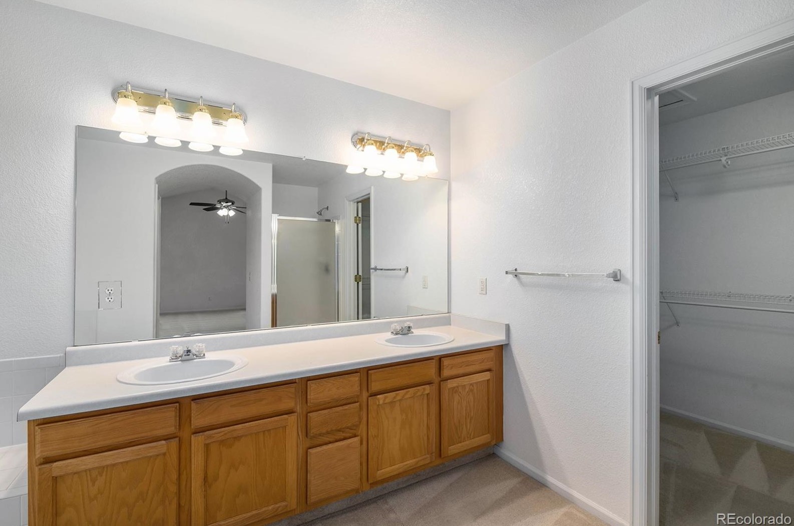 10264 Royal Eagle St, Littleton CO  80129-6969 exterior