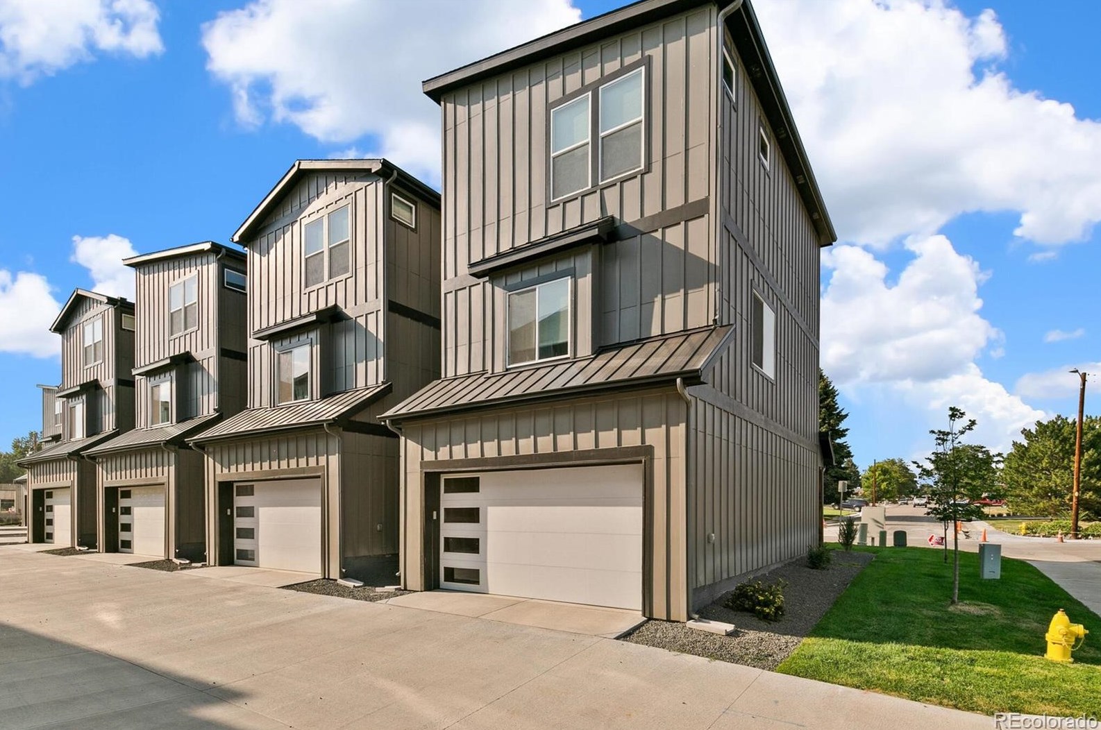 6019 Benton St, Arvada CO  80003-5241 exterior
